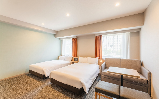 ユニバーサルツイン