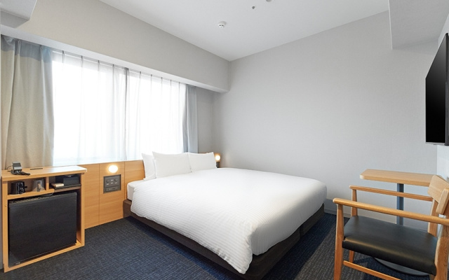 ユニバーサルダブル