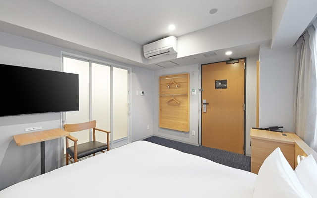 ユニバーサルダブル