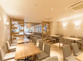 レストラン店内（朝食会場）