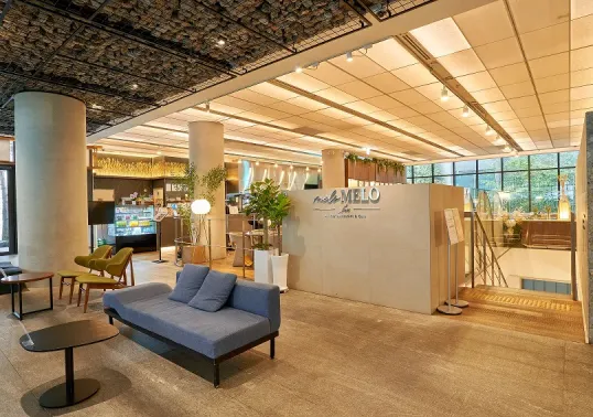 レストラン「Melomelo」