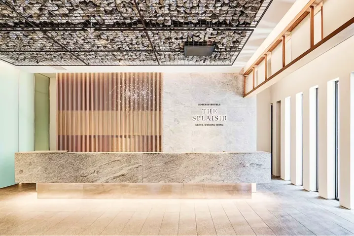 フロント・ロビー