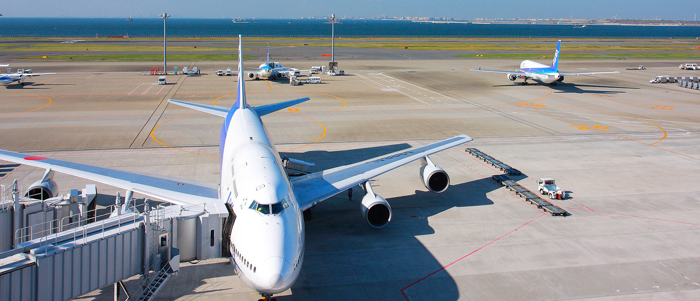 国内外に展開、アクセス至便