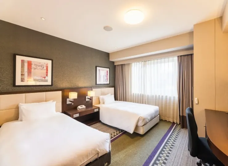 ユニバーサルツイン