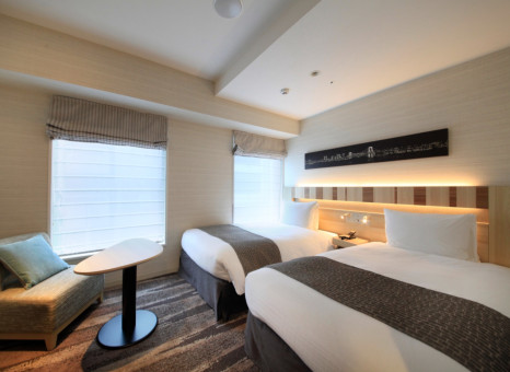 ユニバーサルツイン